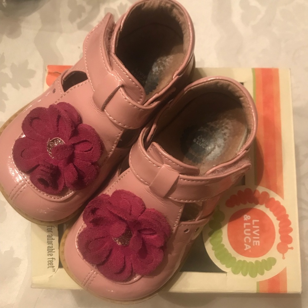 SOLD XP Livie & Luca 8 toddler Pink Flower